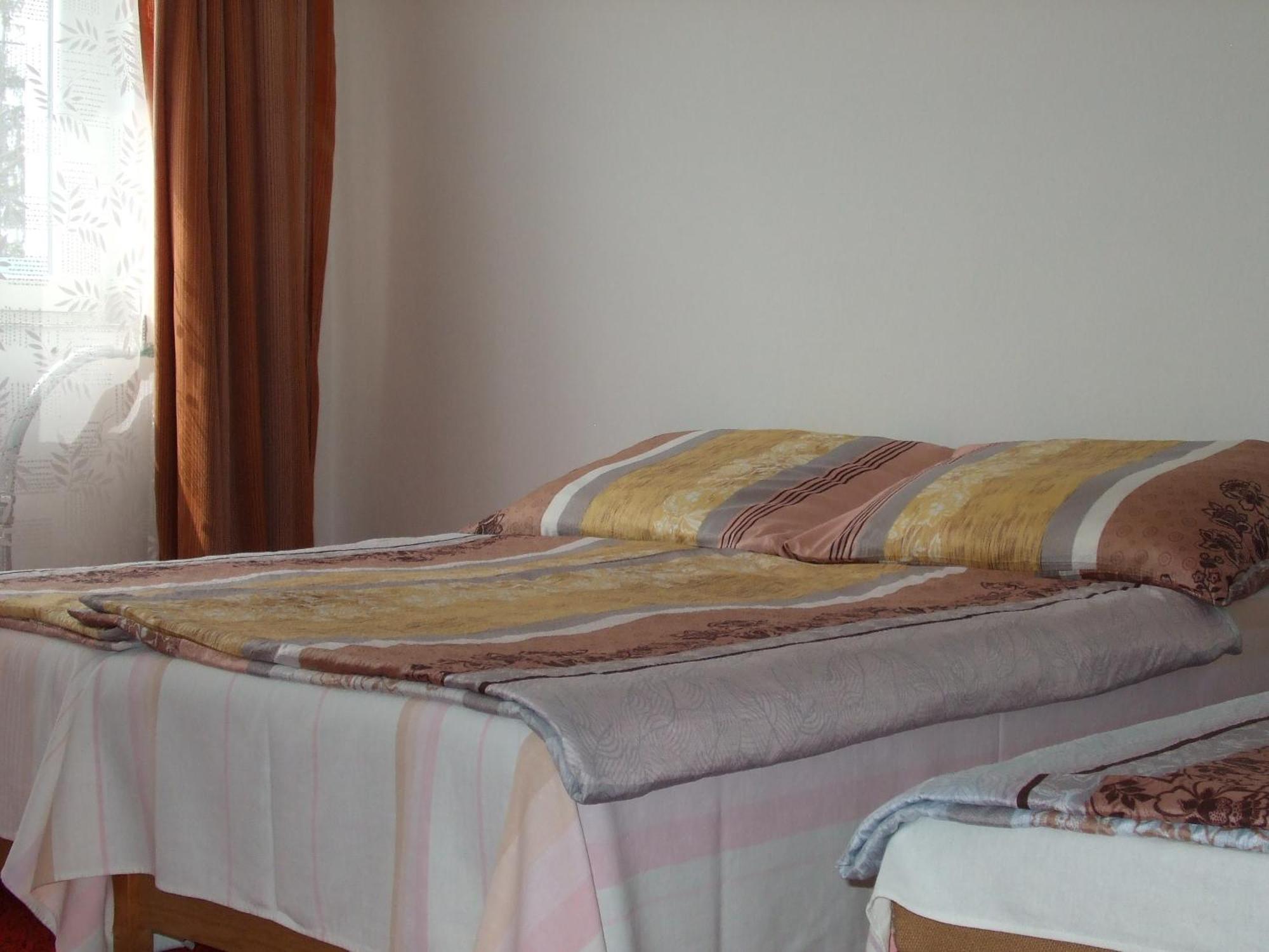 Napfeny Vendeghaz Apartment Mişcolţ Exterior foto