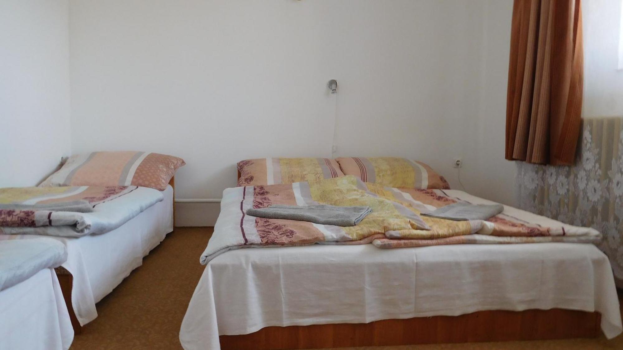 Napfeny Vendeghaz Apartment Mişcolţ Exterior foto