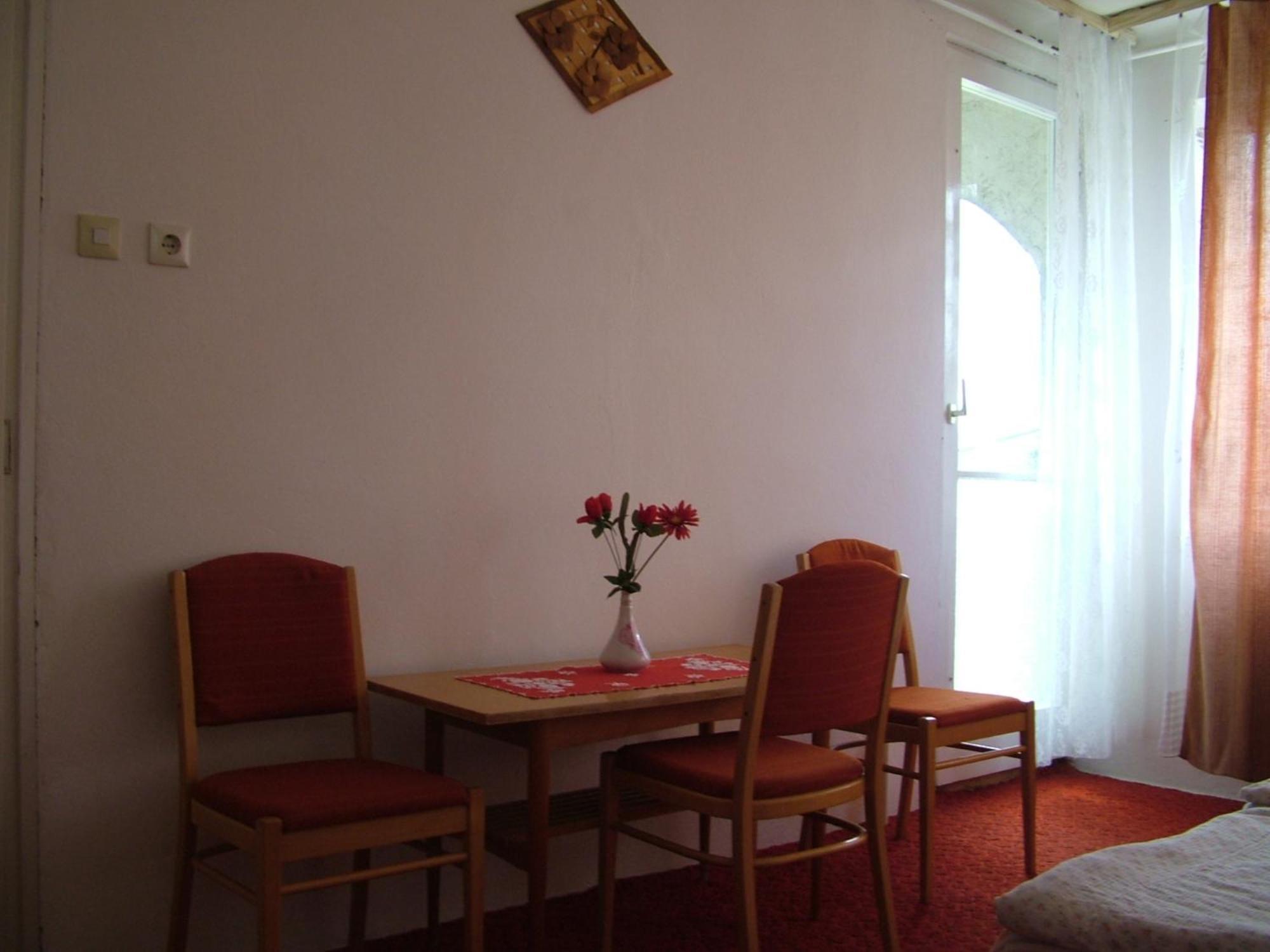 Napfeny Vendeghaz Apartment Mişcolţ Exterior foto